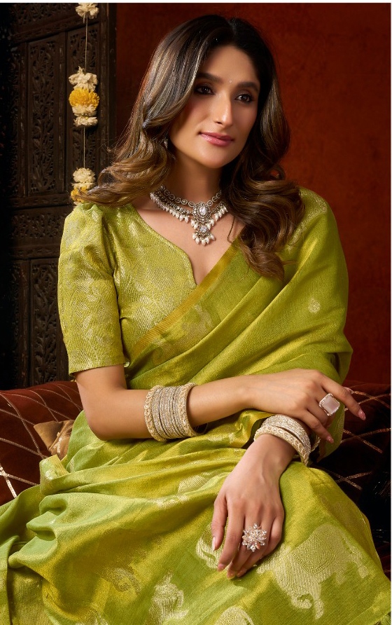Green Paisley Cow Butta Heavy Tissue Silk Saree