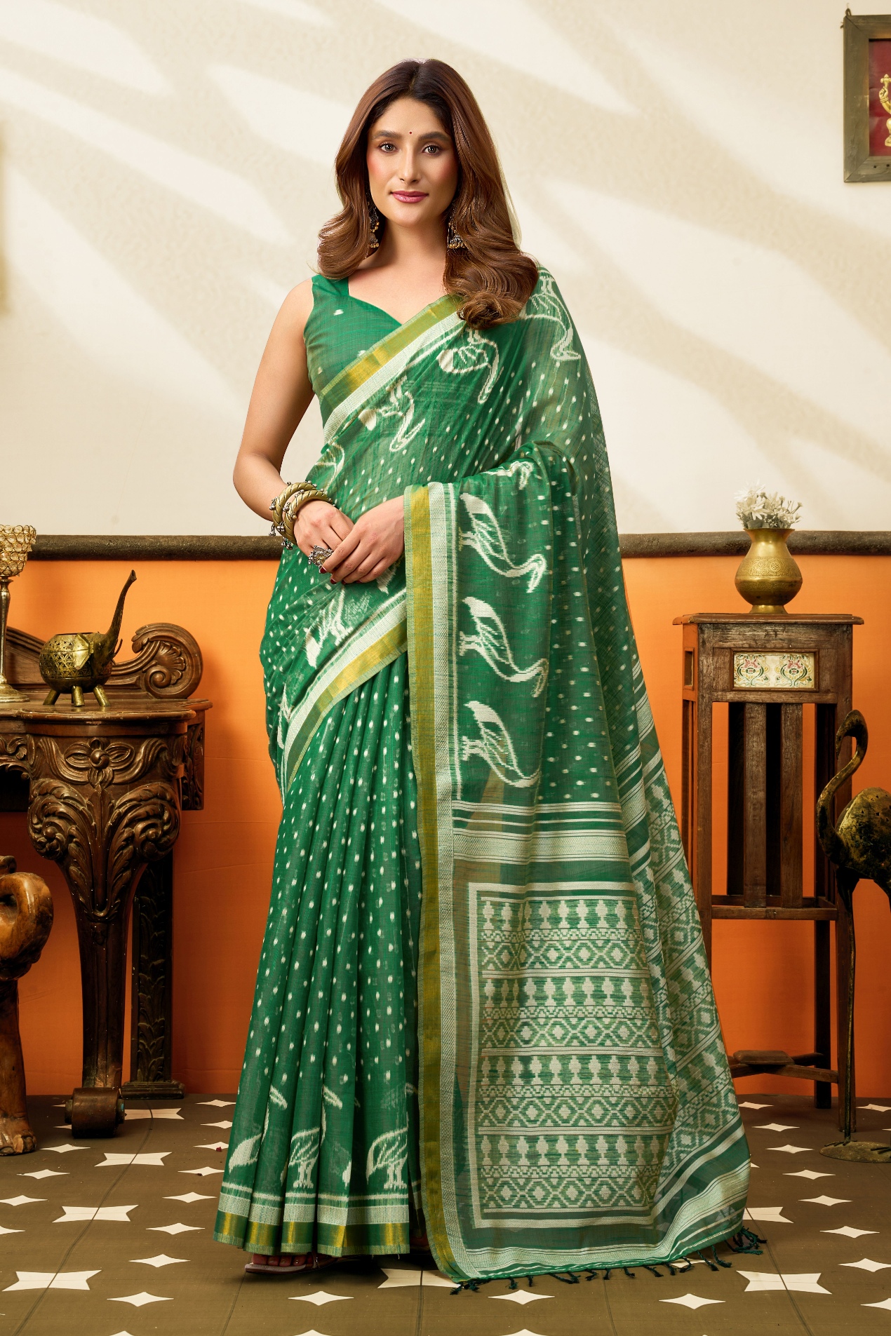 Green Peacock Motif Jacquard Weaving Cotton Saree
