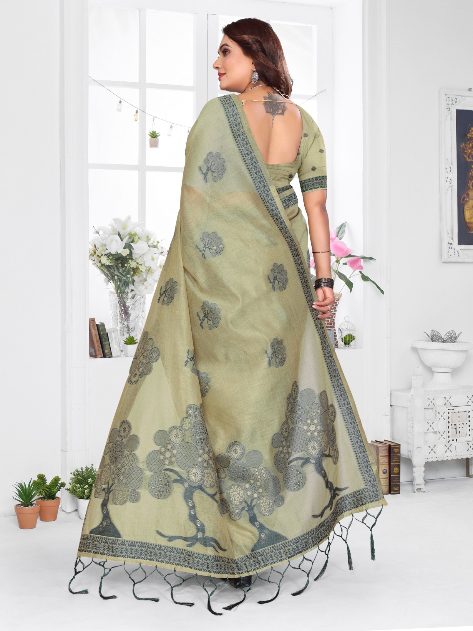 Green Weaving Designer Spun Cotton Saree — alternate view