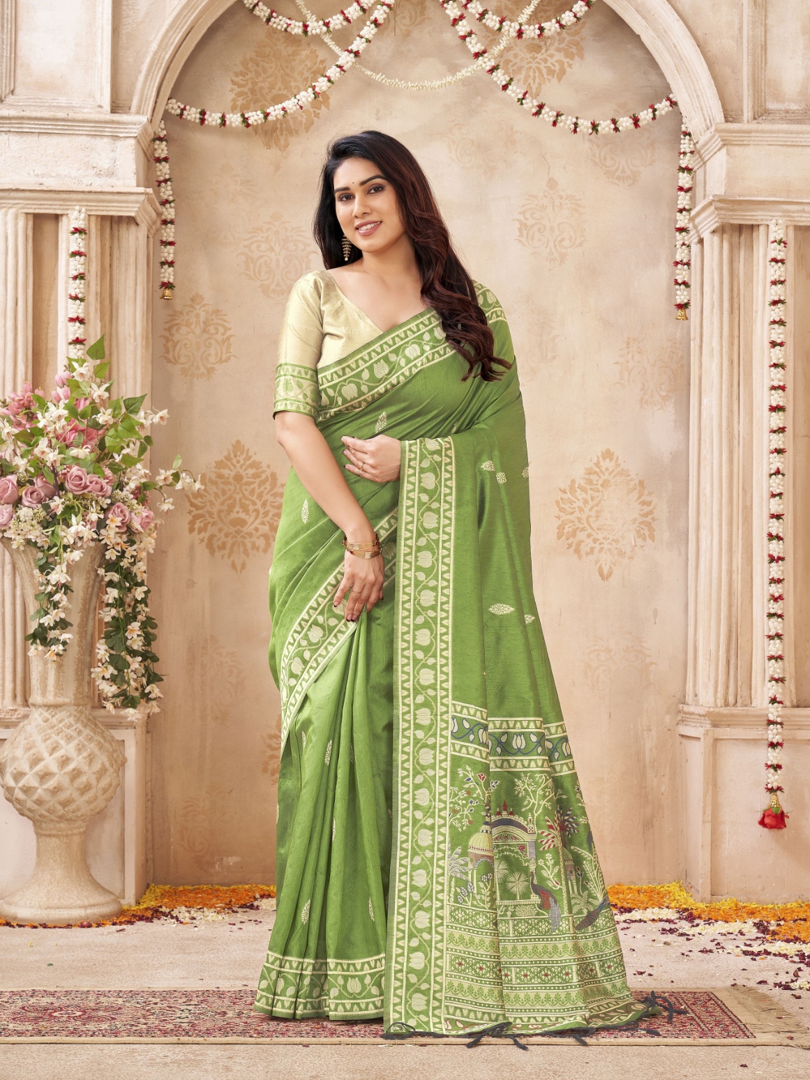 Green Woven Designer Handloom Raw Silk Saree