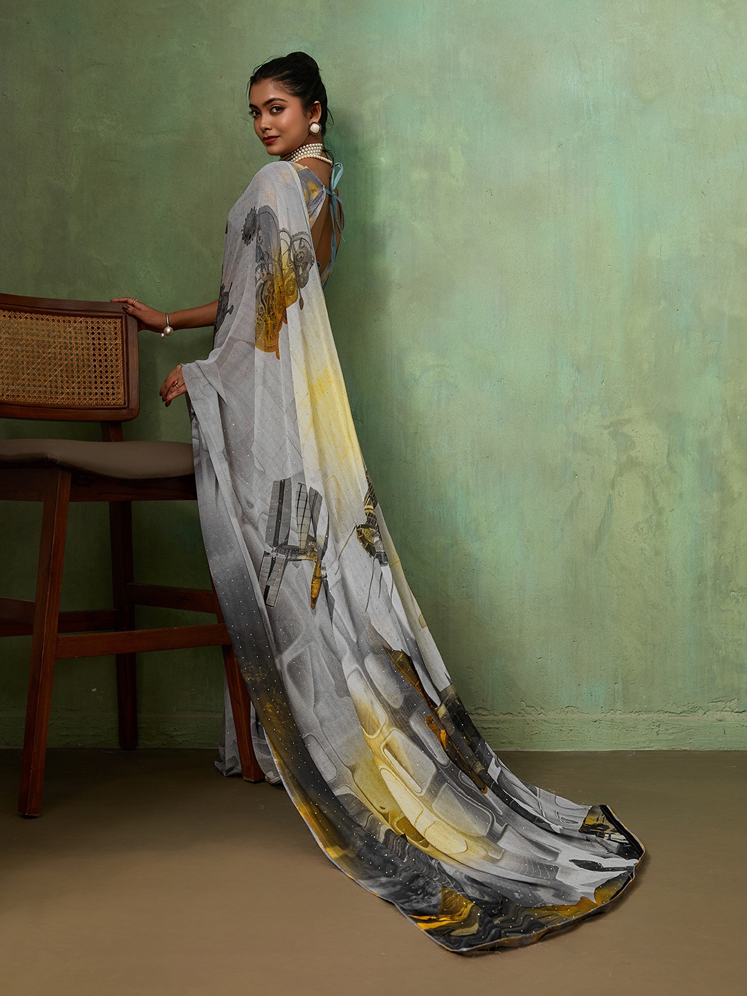 Grey Abstract Printed Georgette Party Saree — alternate view