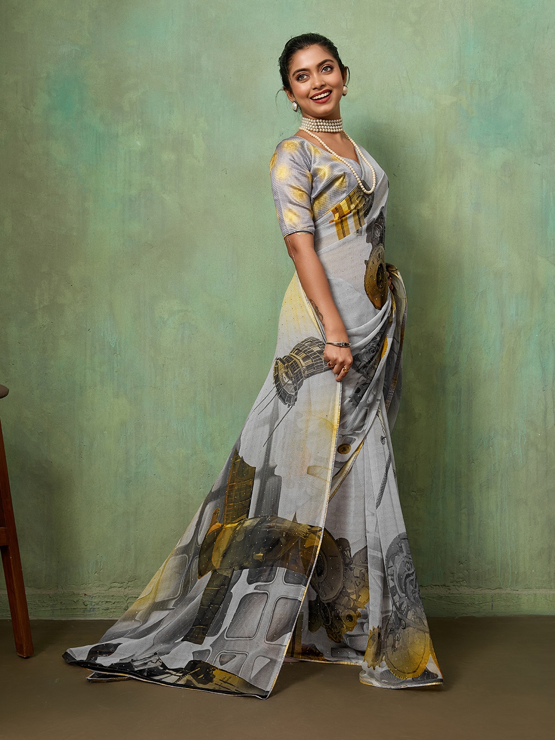 Grey Abstract Printed Georgette Party Saree