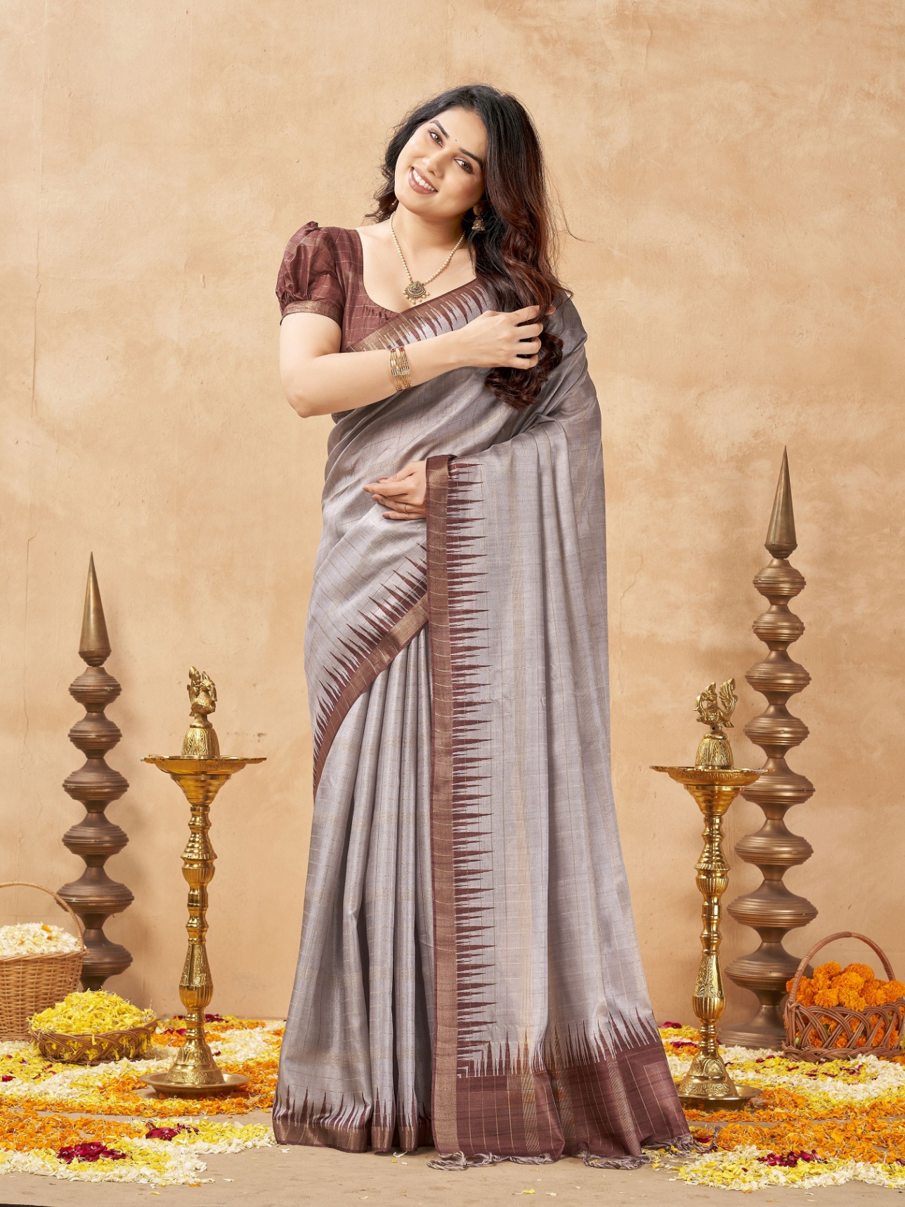 Grey Checked Weaving Zari Tussar Silk Saree