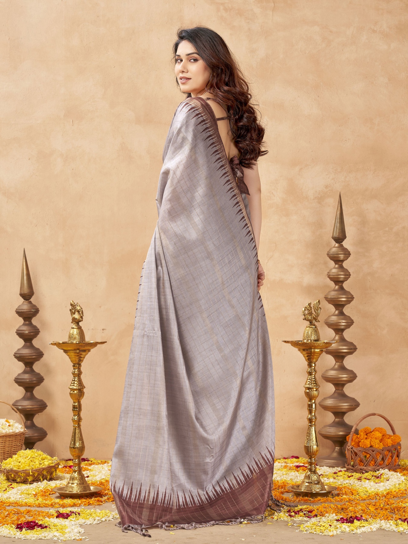 Grey Checked Weaving Zari Tussar Silk Saree — alternate view