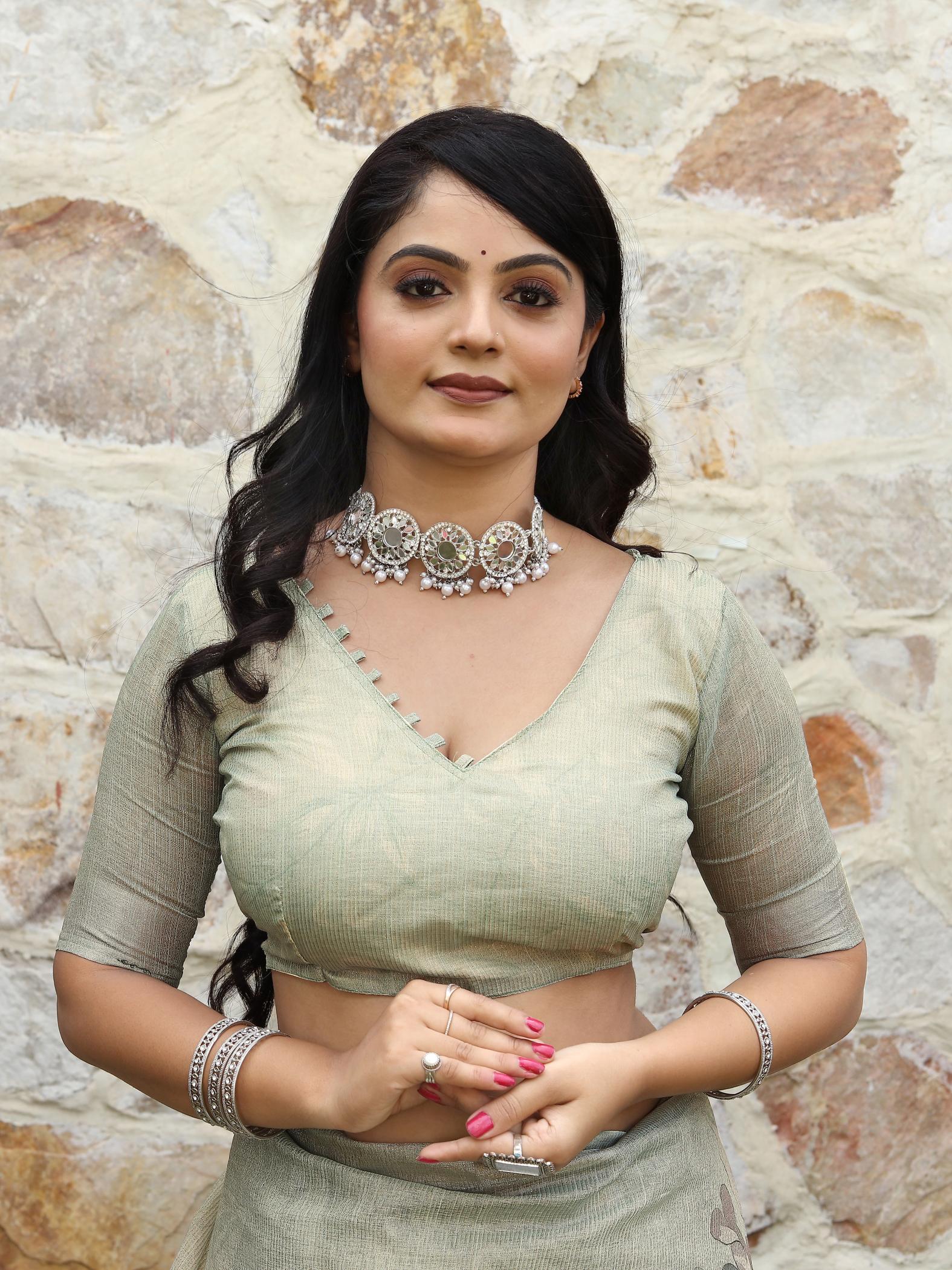 Grey Cotton Shimmer Saree