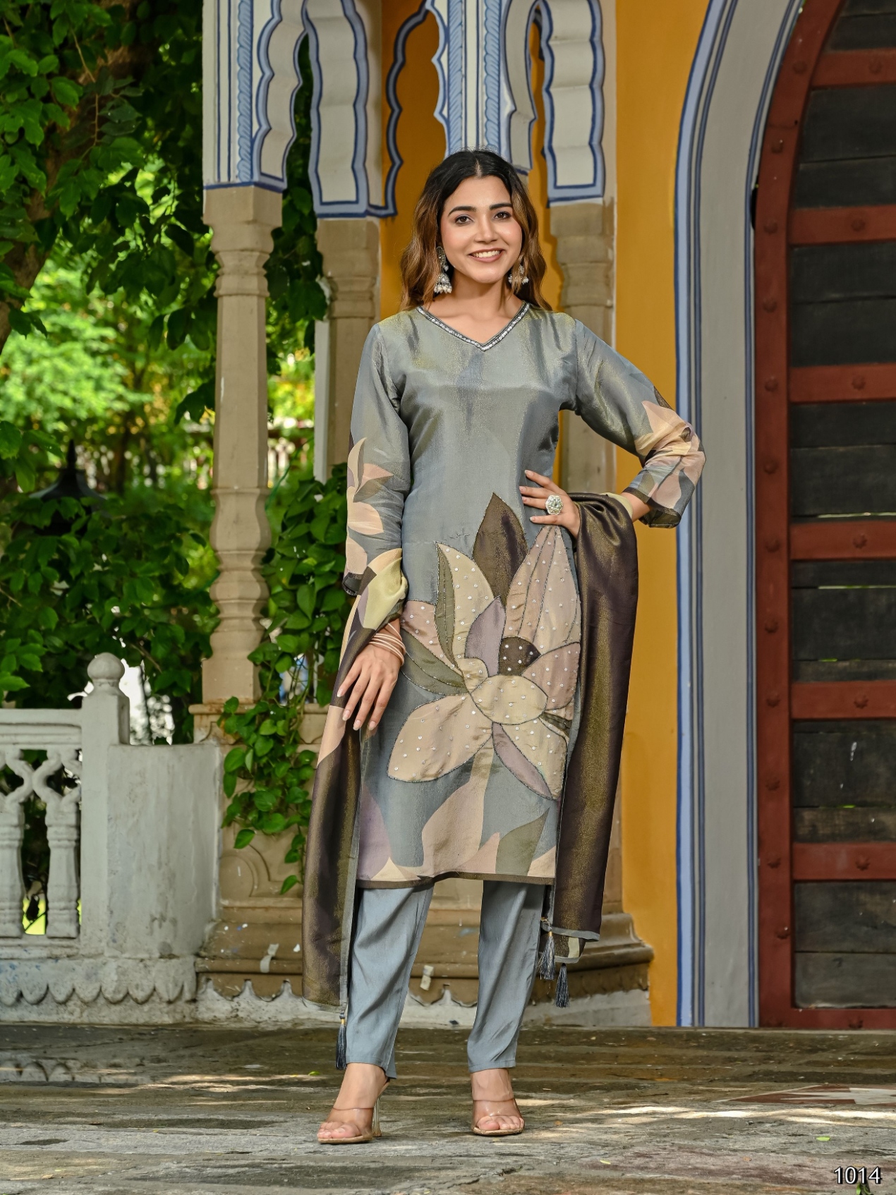 Grey Floral Digital Print Viscose Silk Salwar Suit