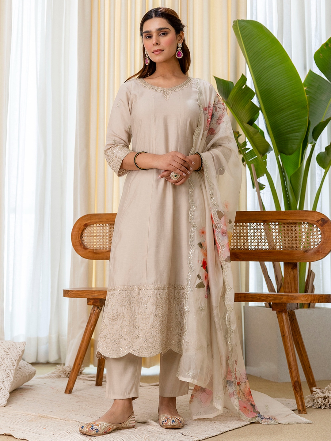 Grey Floral Embroidered Silk Blend Salwar Suit