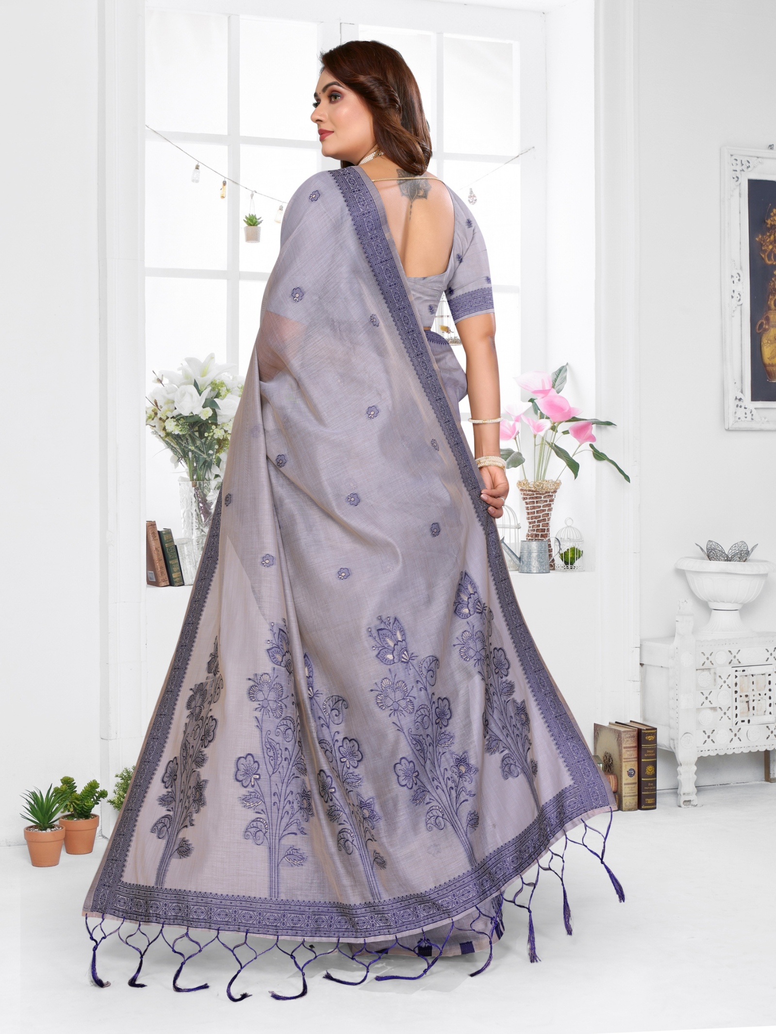 Grey Floral Jacquard Spun Cotton Saree — alternate view