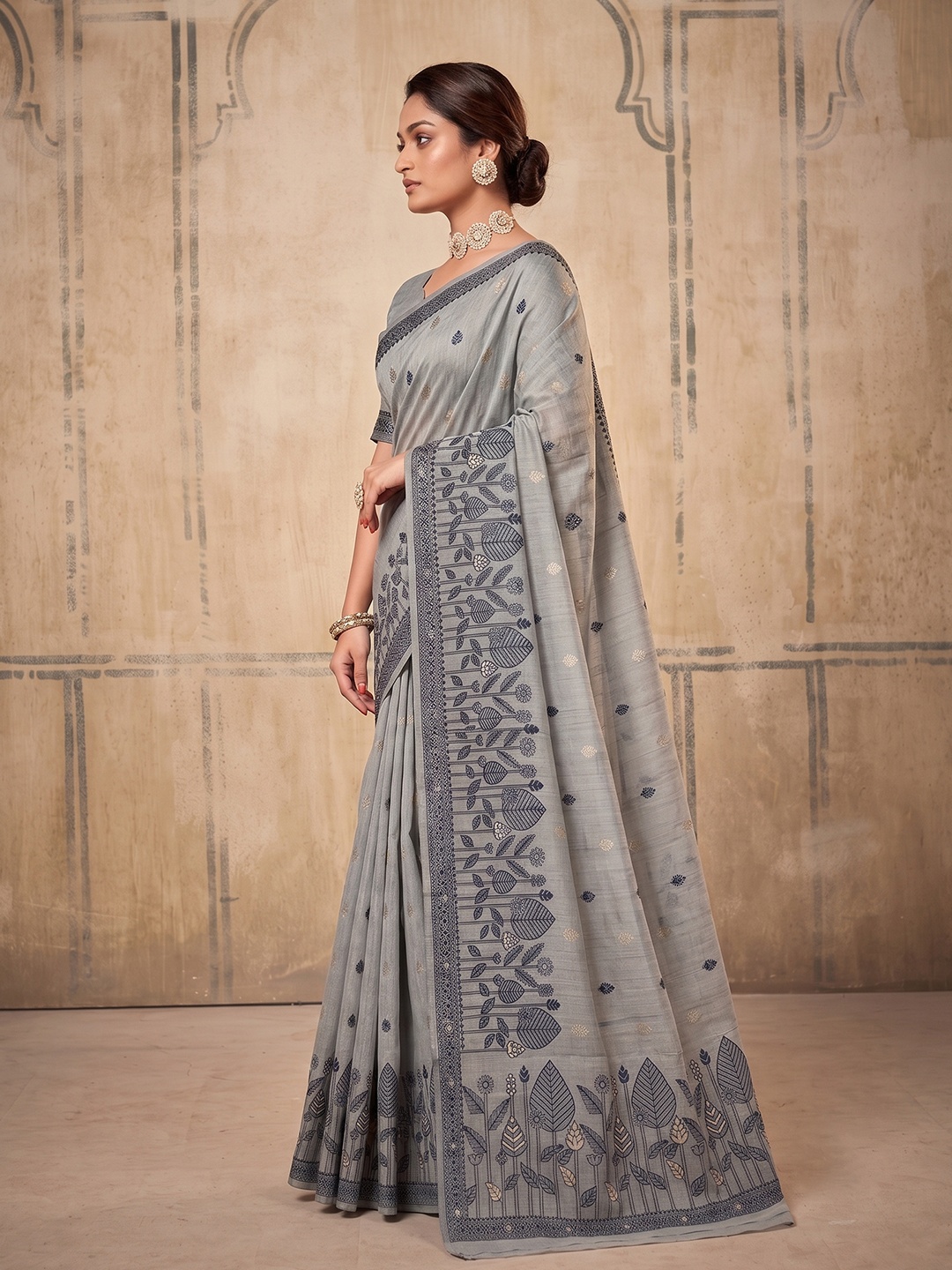 Grey Floral Weaving Cotton Designer Saree