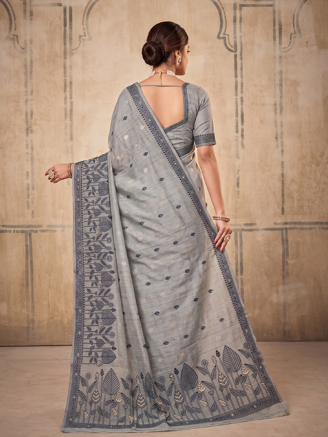 Grey Floral Weaving Cotton Designer Saree