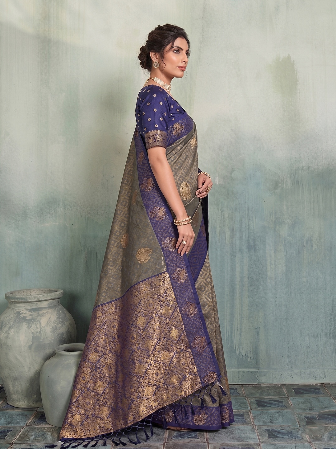 Grey Geometric Woven Designer Silk Saree