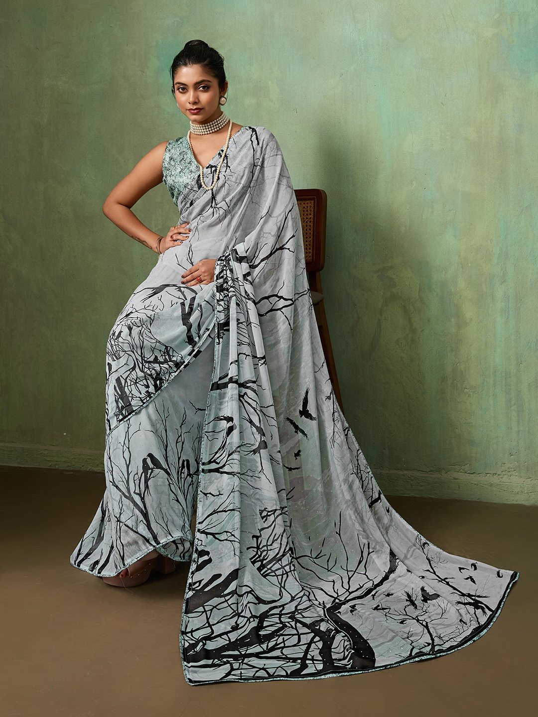 Grey Nature Printed Georgette Casual Saree