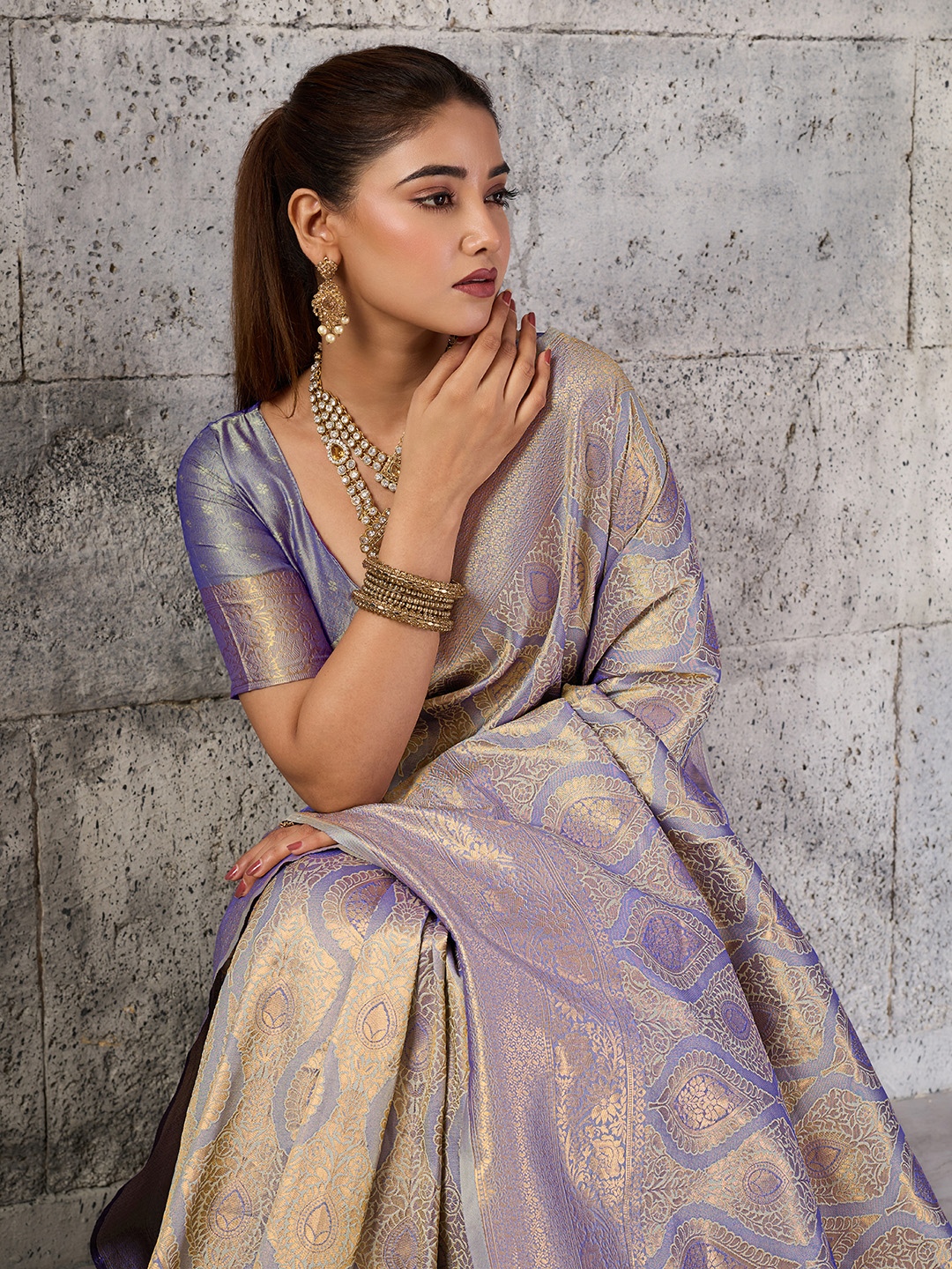 Grey Paisley Woven Zari Kanjivaram Blend Saree