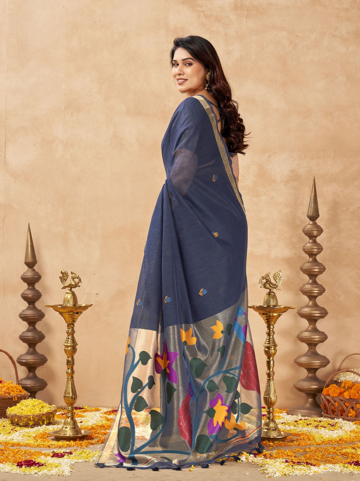Grey Weaving Zari Designer Linen Silk Saree — alternate view