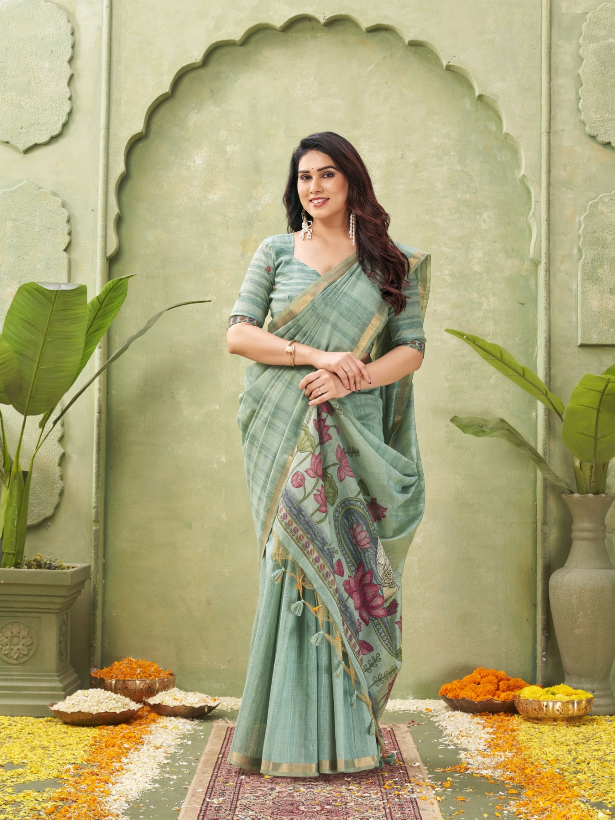 Grey Woven Swan Lotus Designer Ghicha Cotton Saree