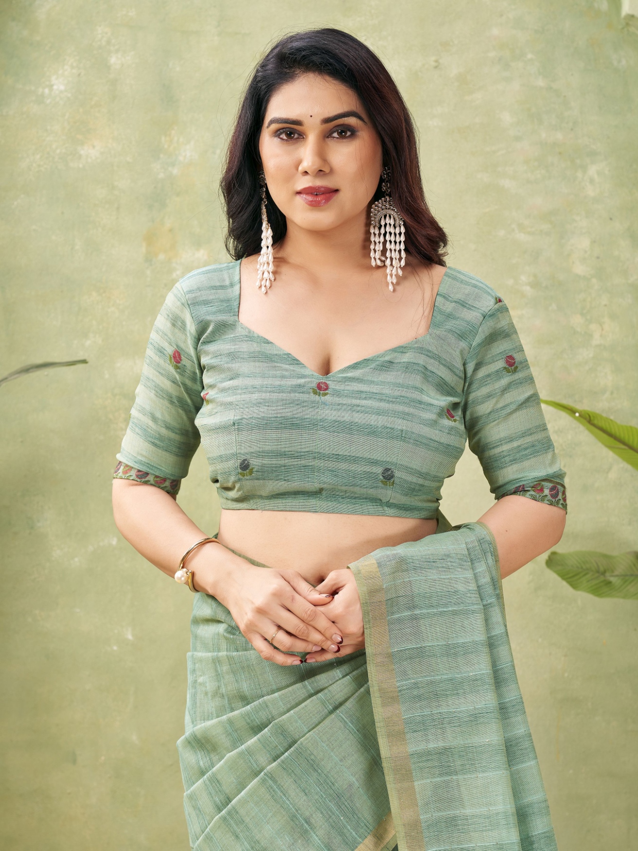 Grey Woven Swan Lotus Designer Ghicha Cotton Saree