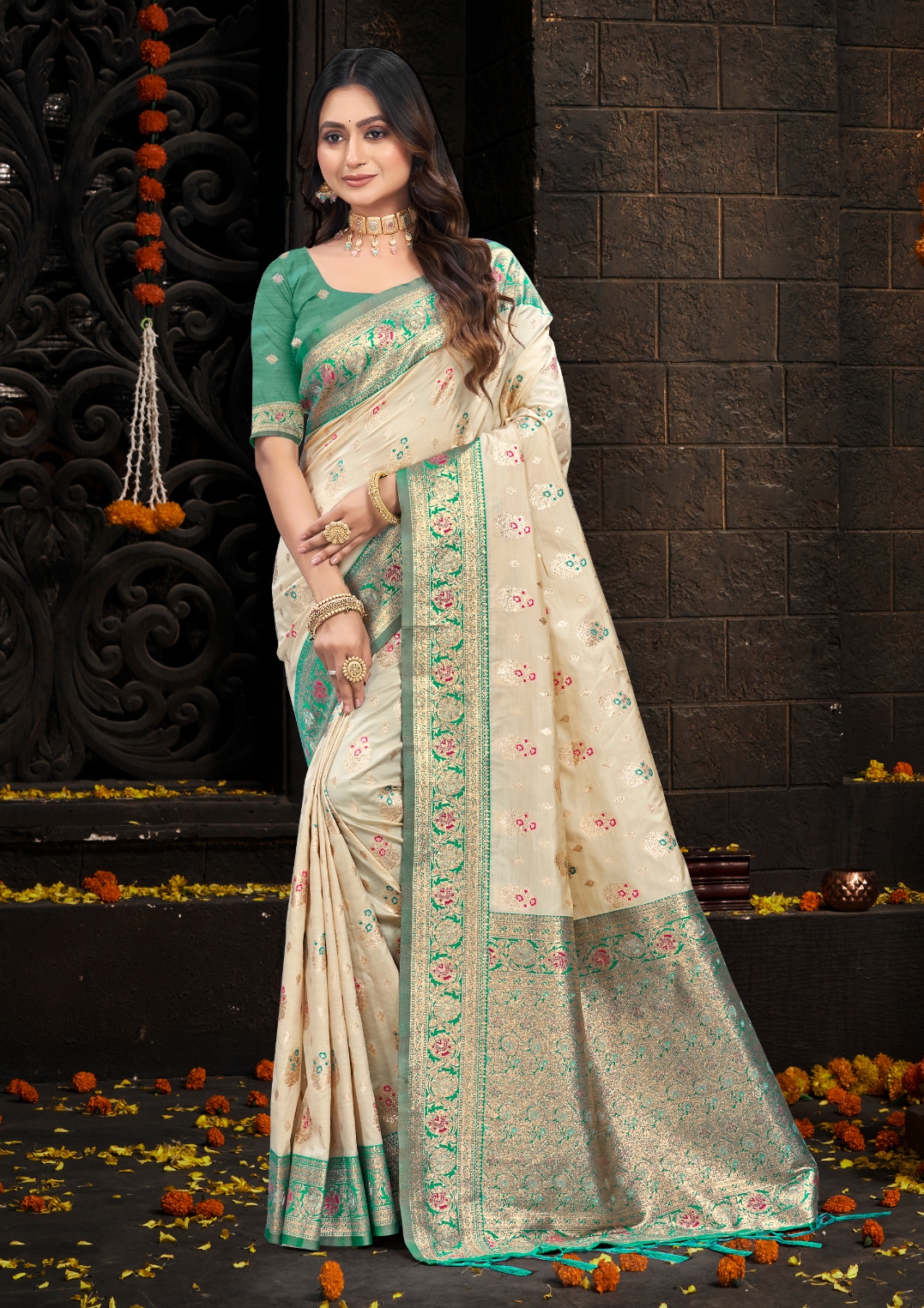 Ivory Cream Emerald Green Silk Woven Designer Saree — alternate view