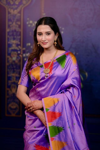 Lavender Abstract Jacquard Work Soft Silk Saree — alternate view