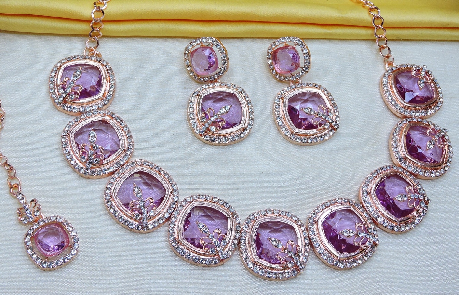 Lavender Alloy Choker Necklace Set