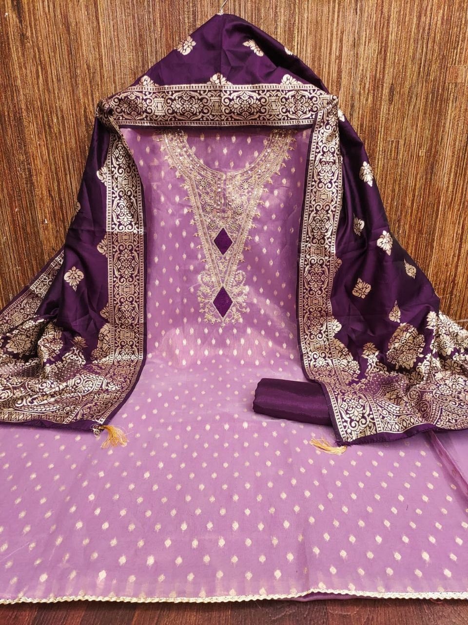 Lavender Butti Woven Shimmer Salwar Suit