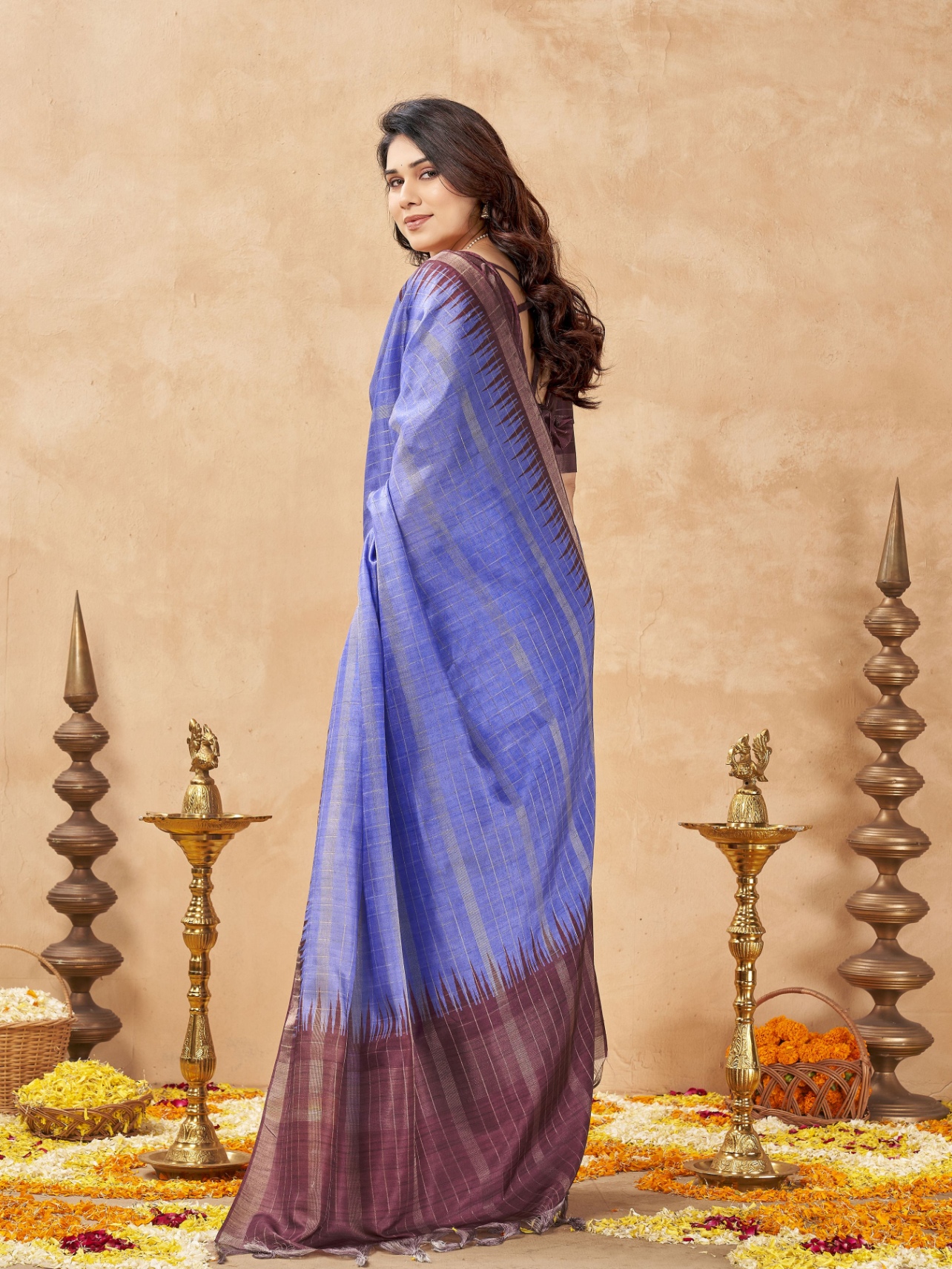 Lavender Checked Weaving Zari Tussar Silk Saree — alternate view