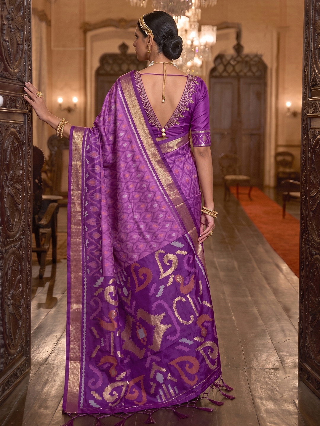 Lavender Geometric Printed Work Soft Silk Saree — alternate view