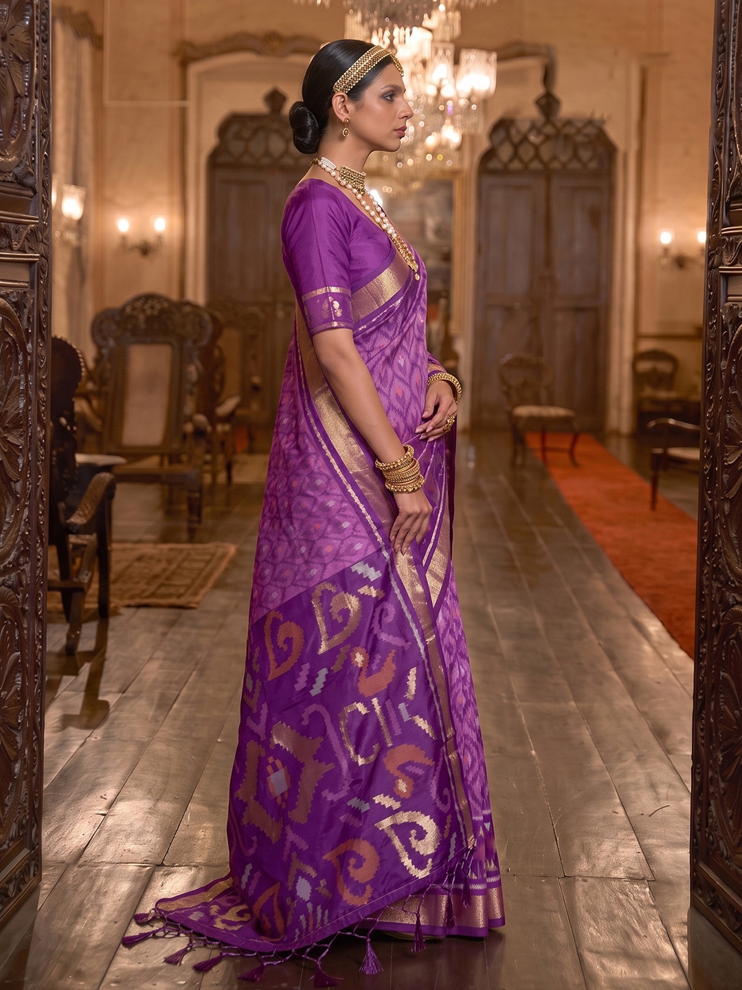 Lavender Geometric Printed Work Soft Silk Saree
