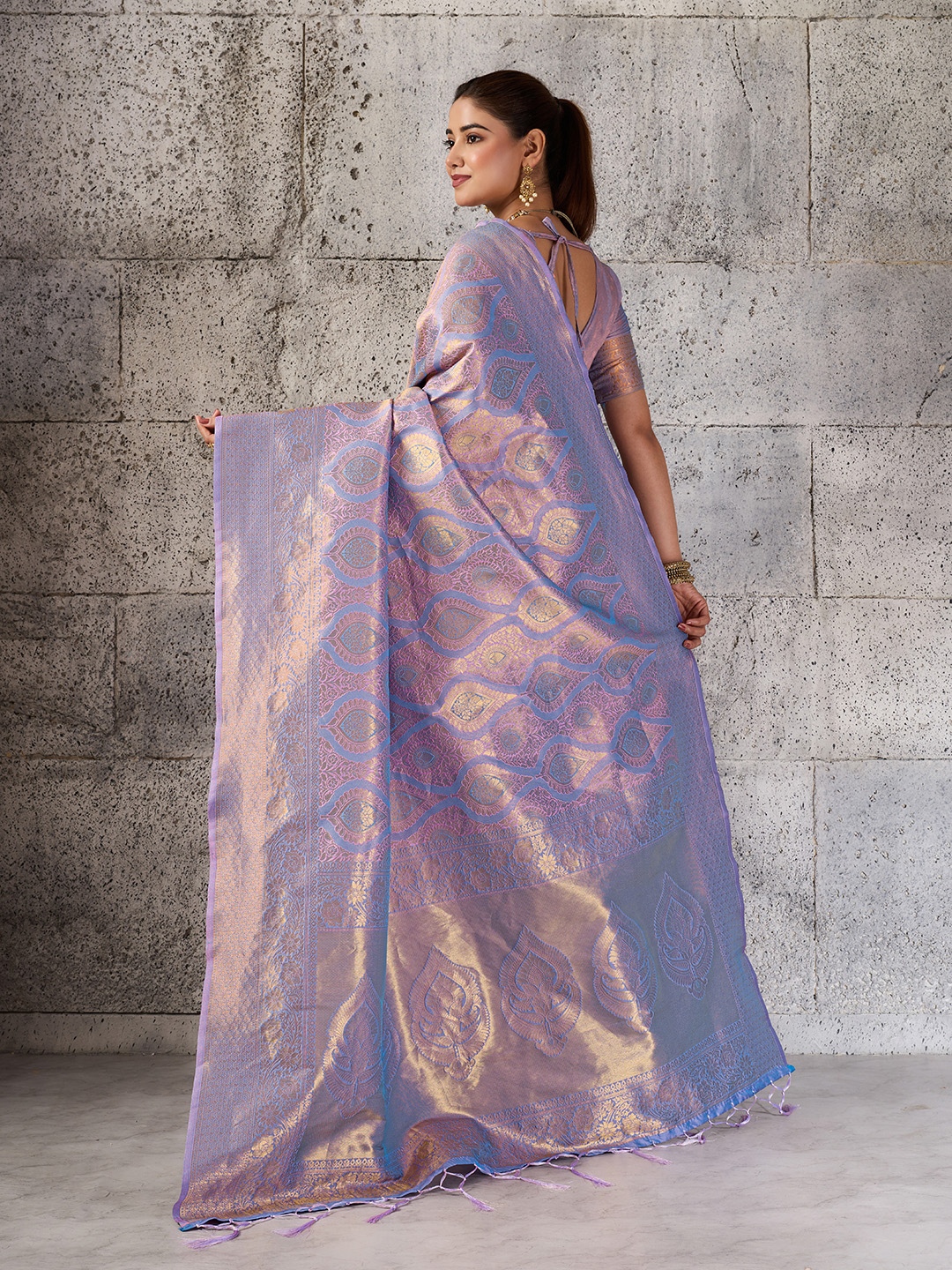 Lavender Jacquard Kanjivaram Silk Blend Saree — alternate view
