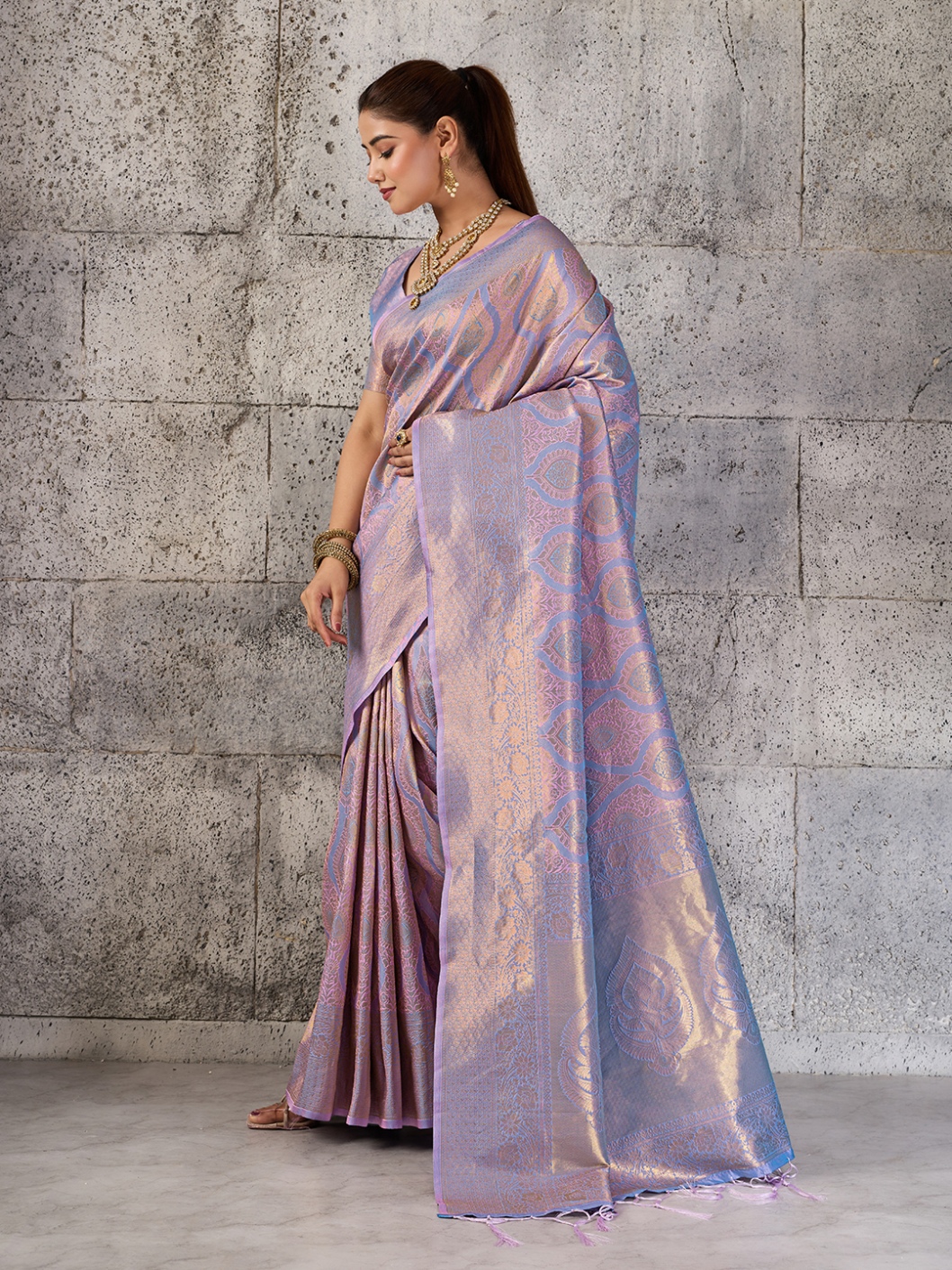 Lavender Jacquard Kanjivaram Silk Blend Saree