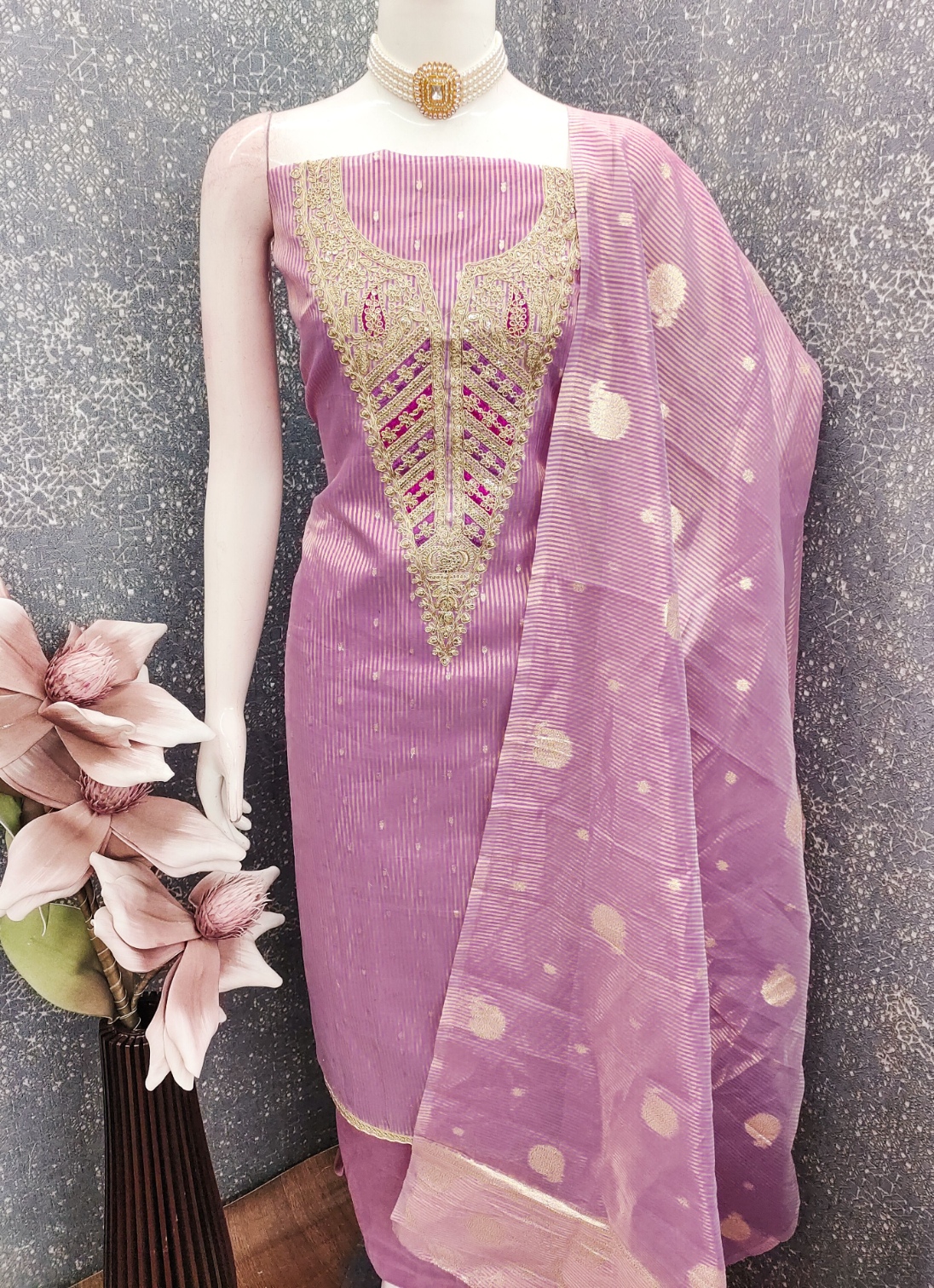Lavender Woven Kasha Salwar Suit