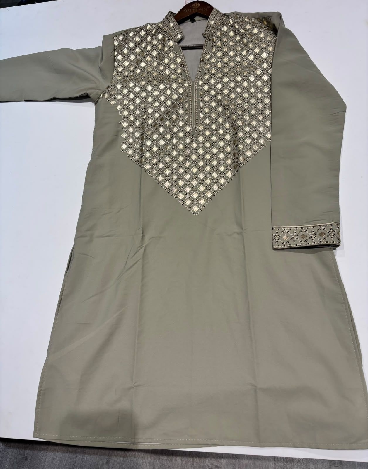 Light Green Geometric Mirror Work Lachaka Kurta Pyjama