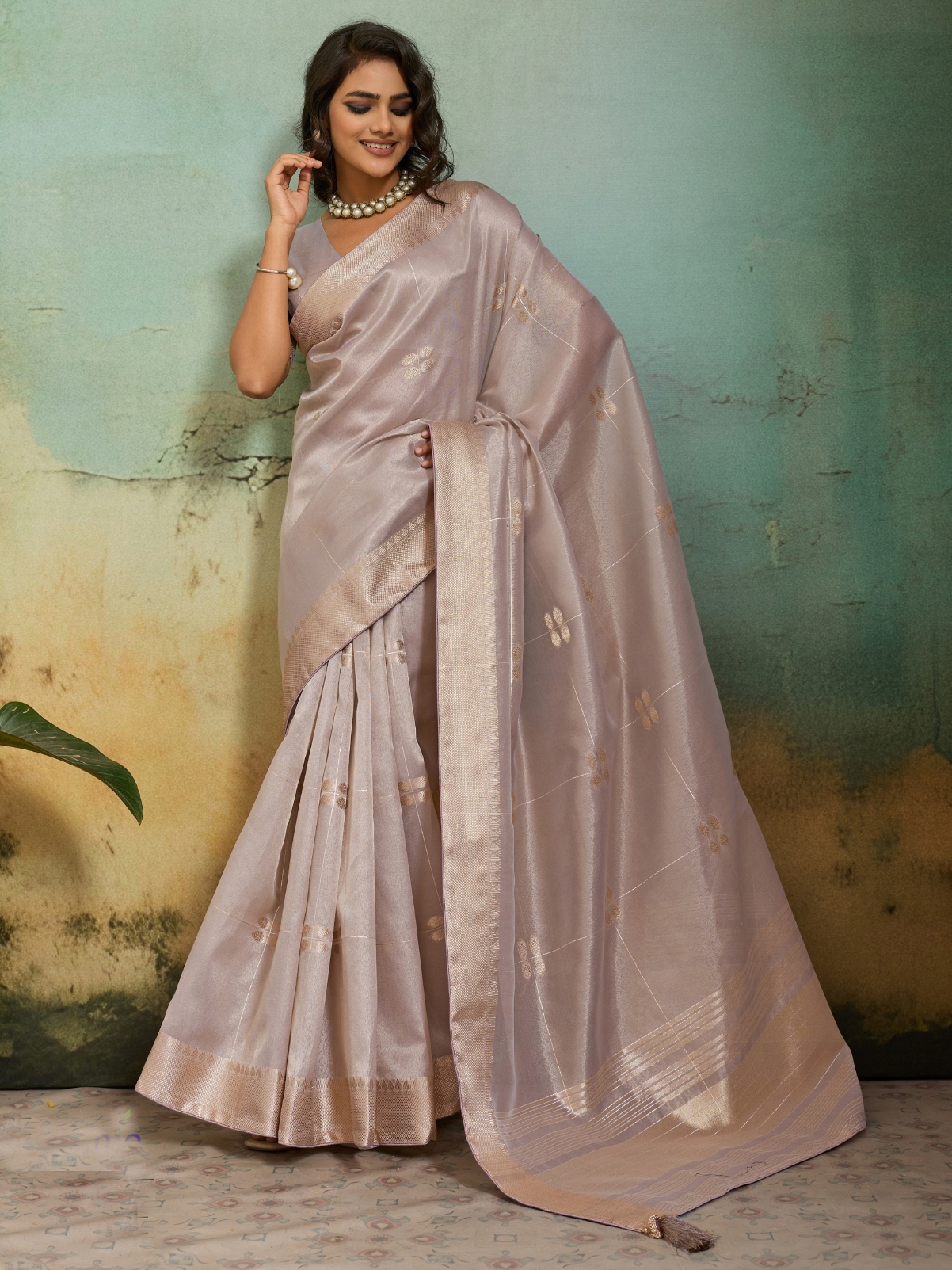 Light Mauve Floral Zari Woven Tissue Linen Saree