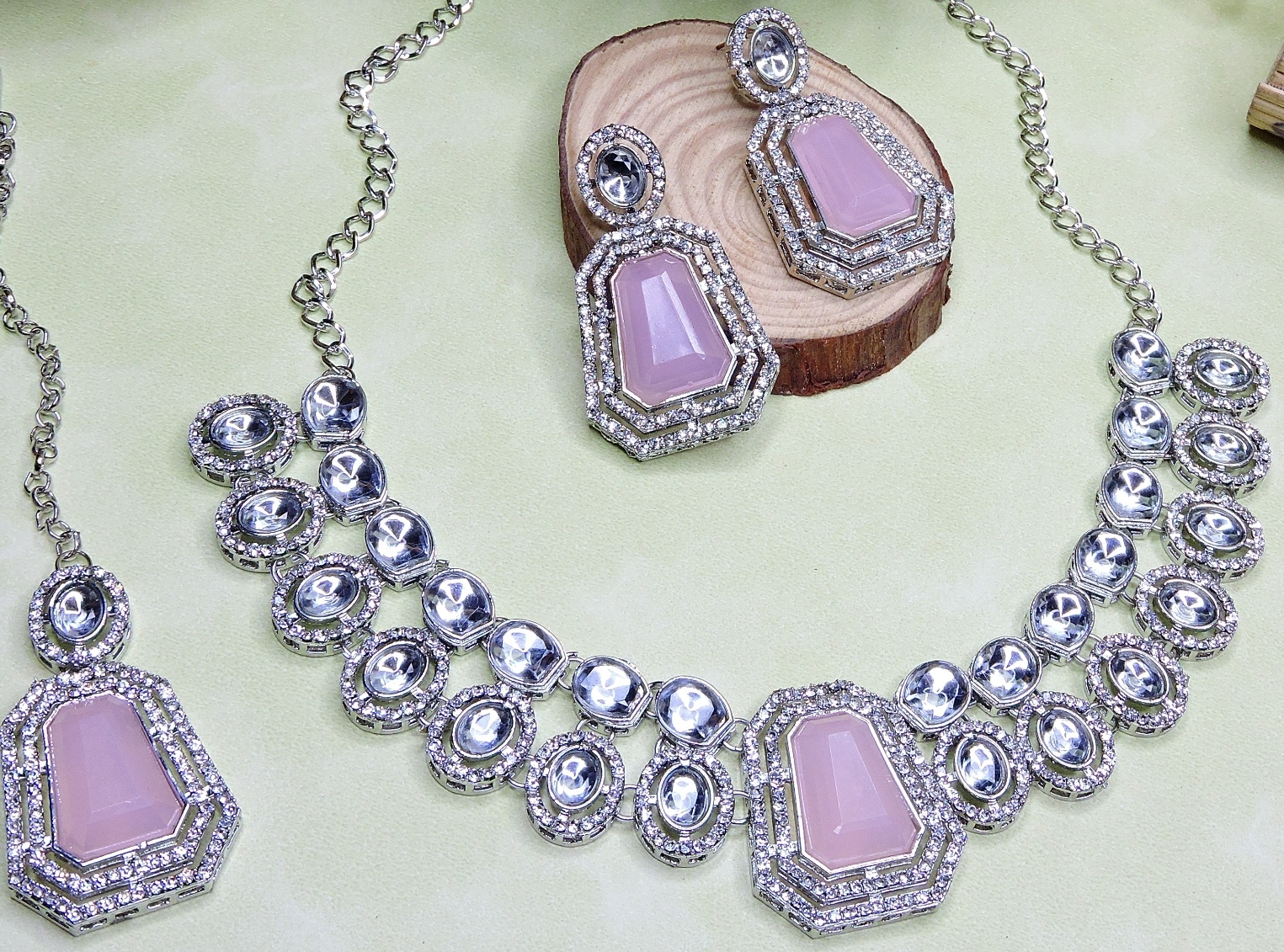 Light Pink Vine Alloy Bridal Necklace