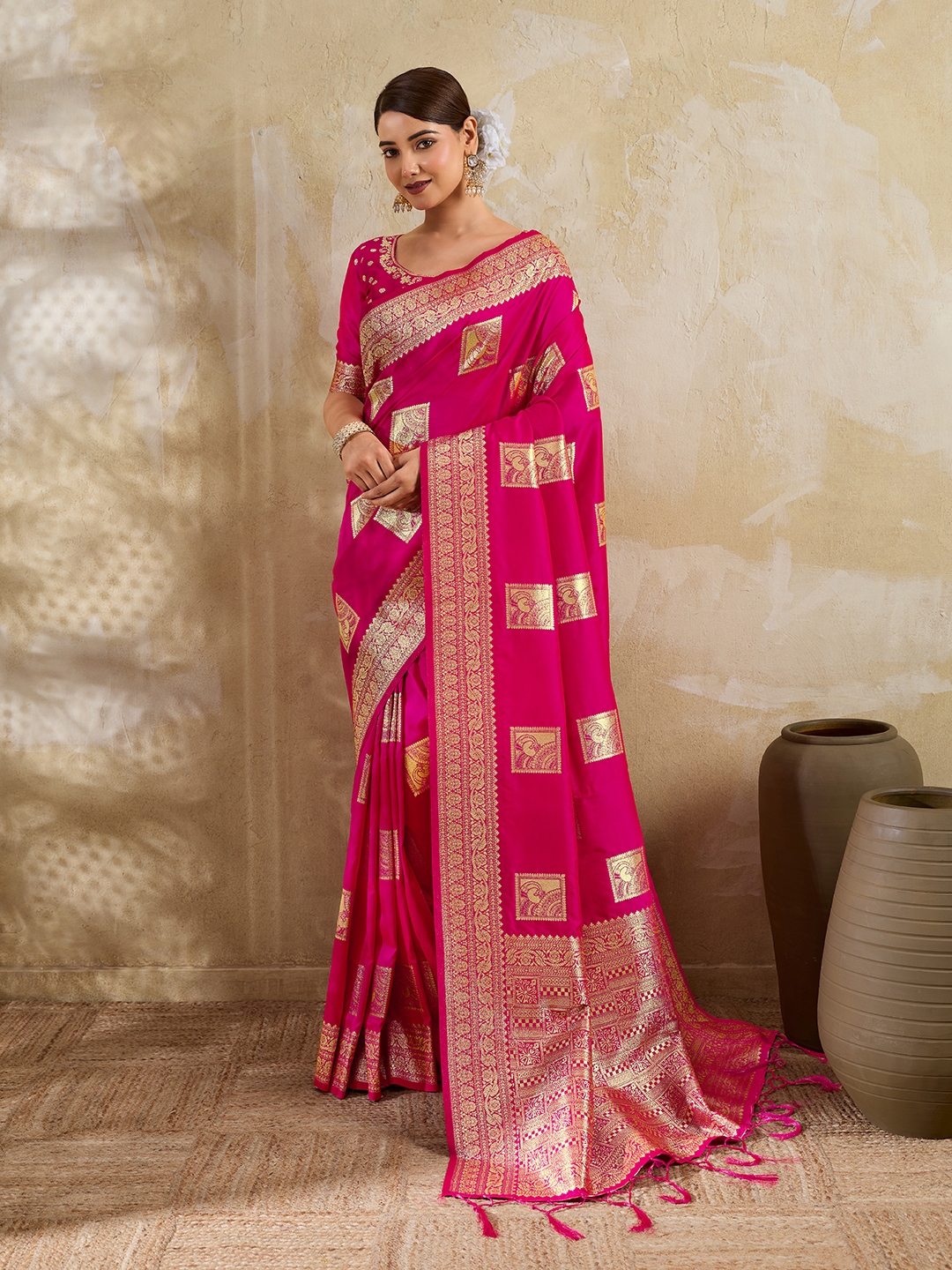 Magenta Woven Designer Silk Blend Saree
