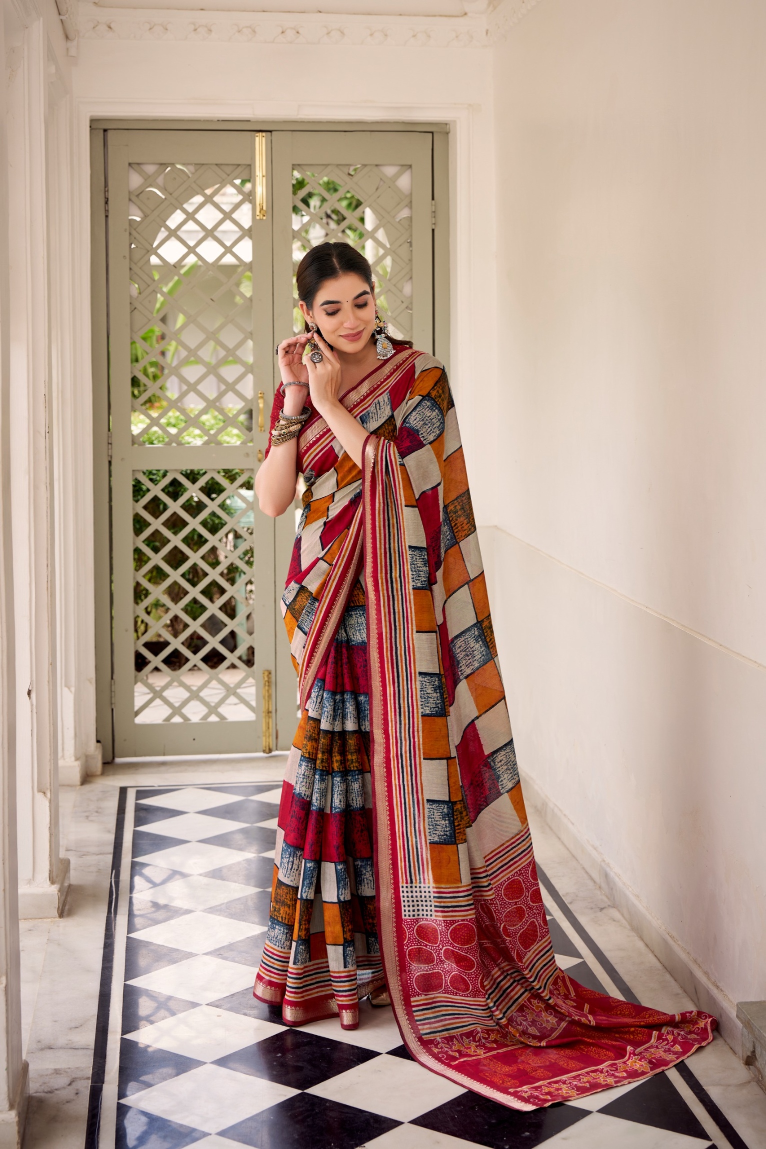 Maroon Abstract Woven Chanderi Saree — alternate view