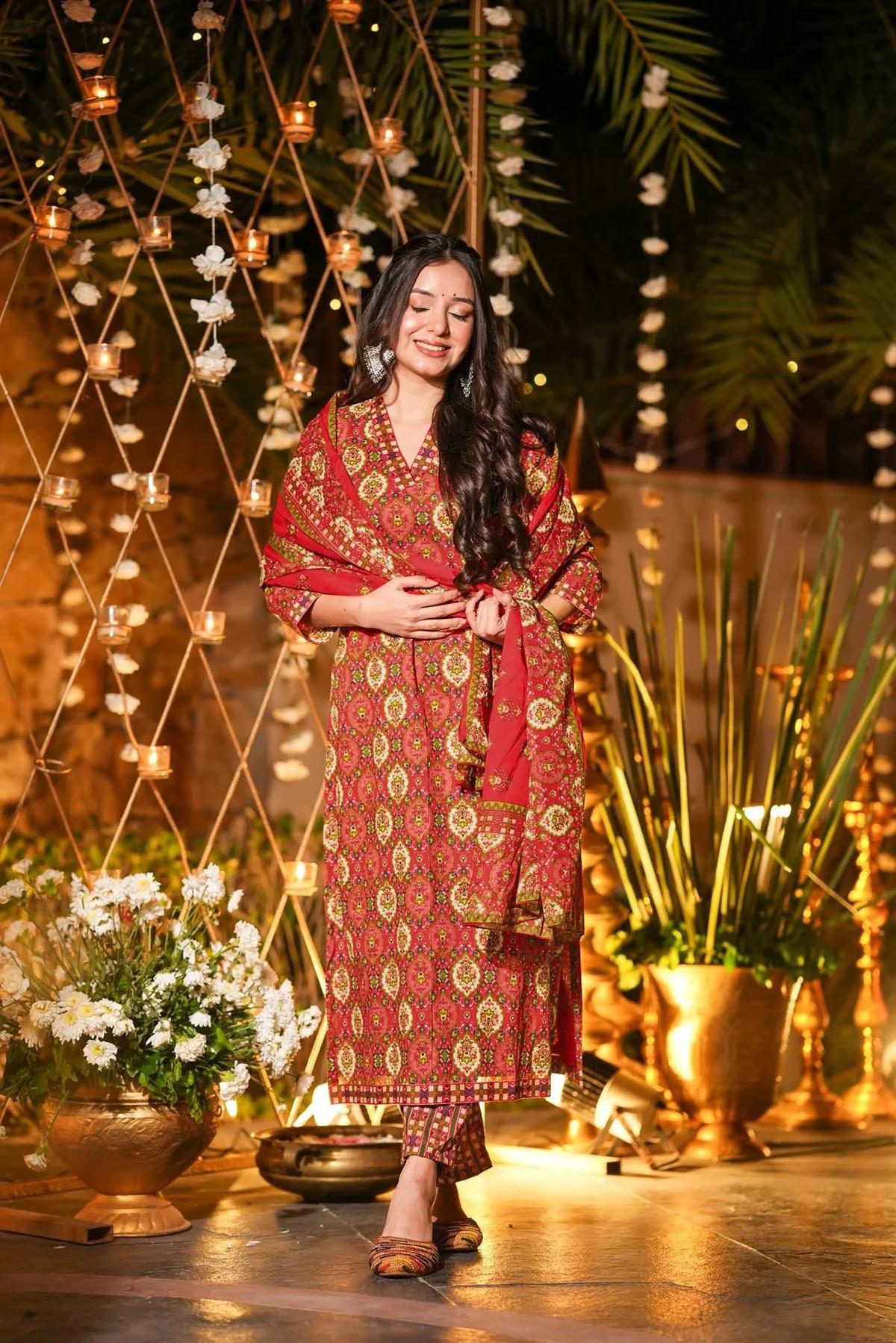 Maroon Designer Digital Printed Muslin Palazzo Suit