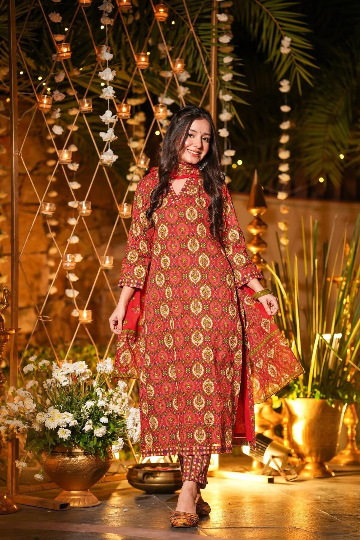 Maroon Designer Digital Printed Muslin Palazzo Suit