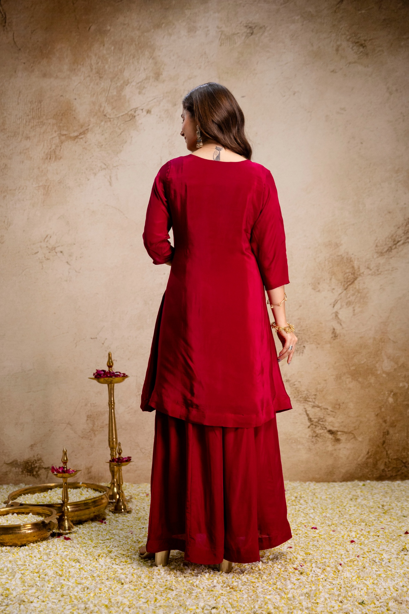 Maroon Embroidered Mul Chanderi Kurta Set — alternate view