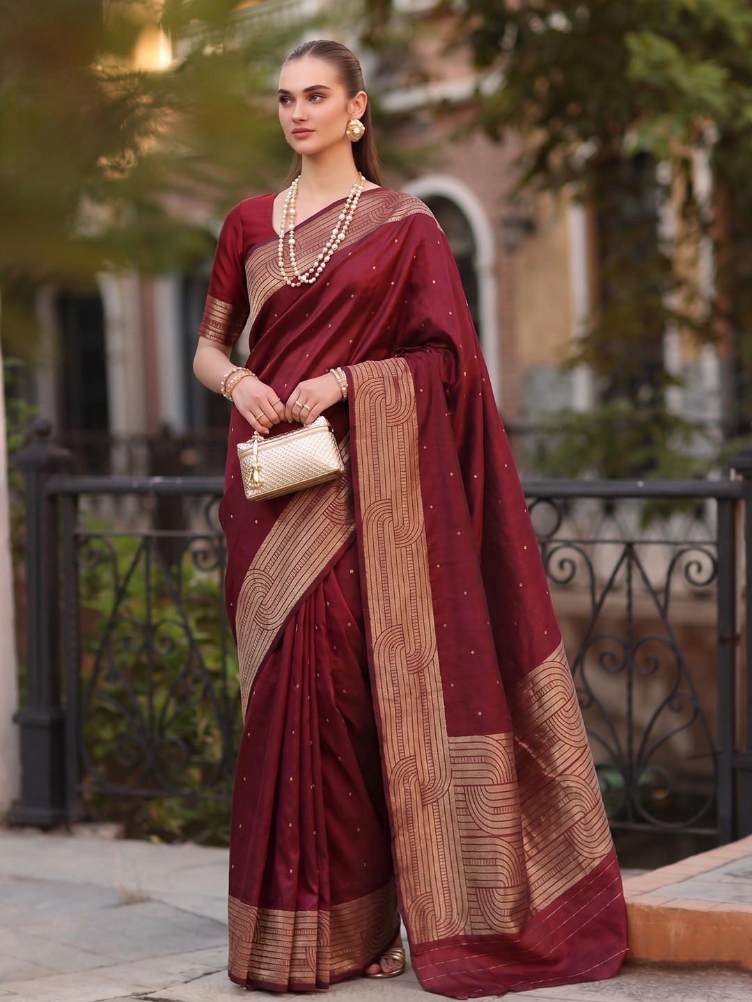 Maroon Geometric Woven Cotton Blend Saree