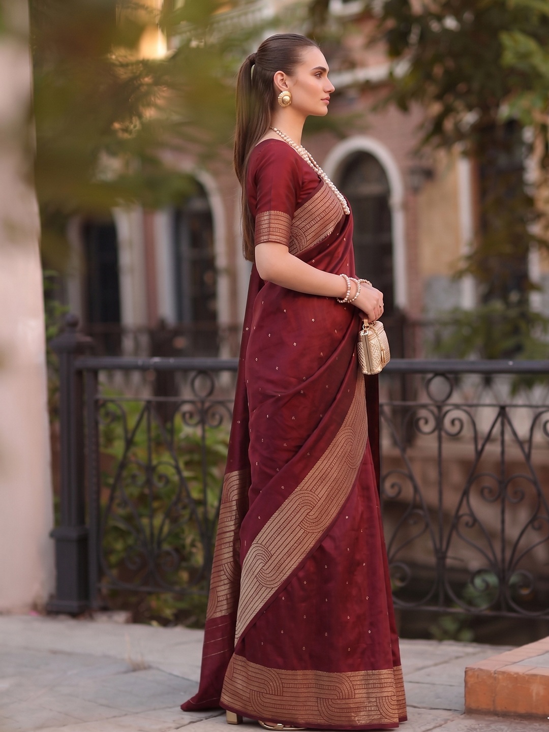 Maroon Geometric Woven Cotton Blend Saree