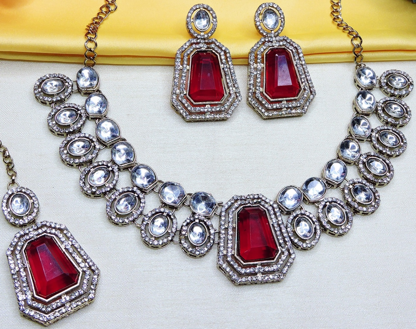 Maroon Heritage Stone Alloy Festive Necklace