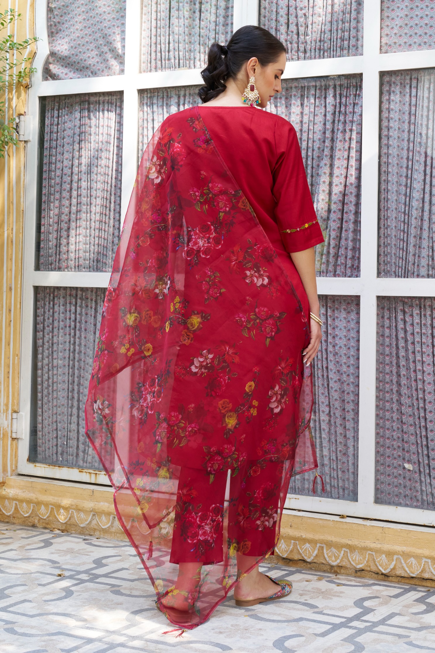 Maroon Viscose Rayon Floral Embroidered Salwar Suit — alternate view