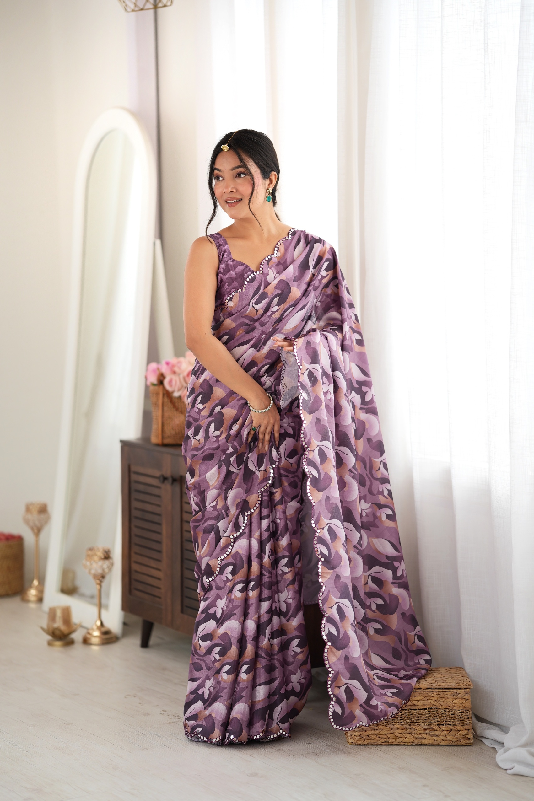 Mauve Dual Tone Check Print Mirror Work Chinon Saree