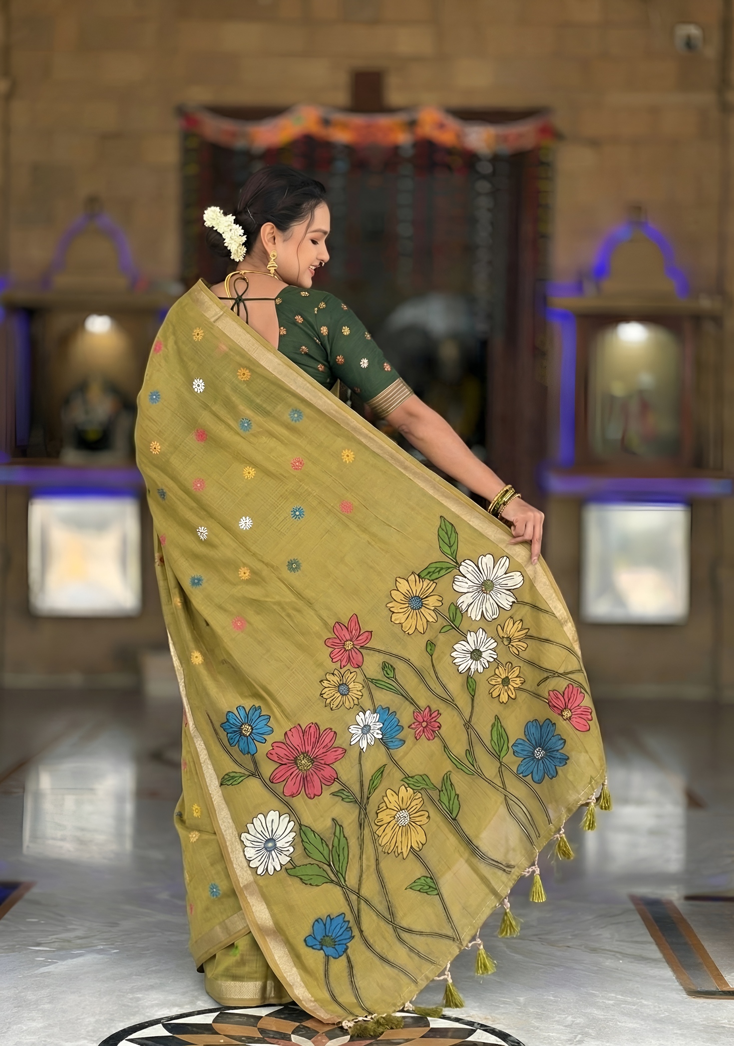Mehendi Floral Meenakari Woven Cotton Silk Saree — alternate view