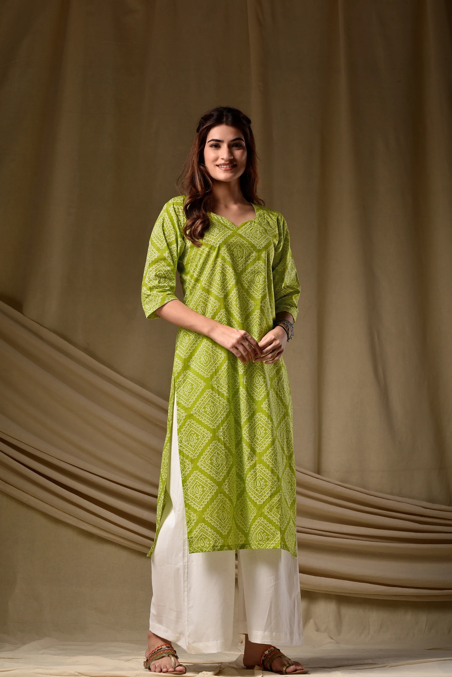 Mehendi Geometric Printed Cambric Cotton Kurti