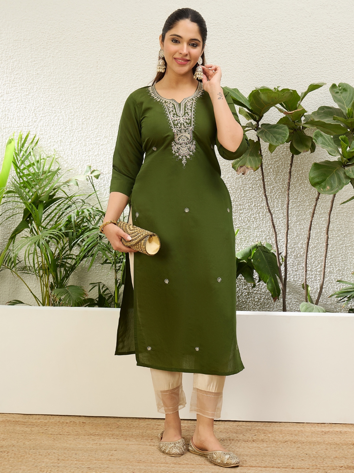 Mehendi Green Mughal Embroidered Silk Blend Straight Kurti