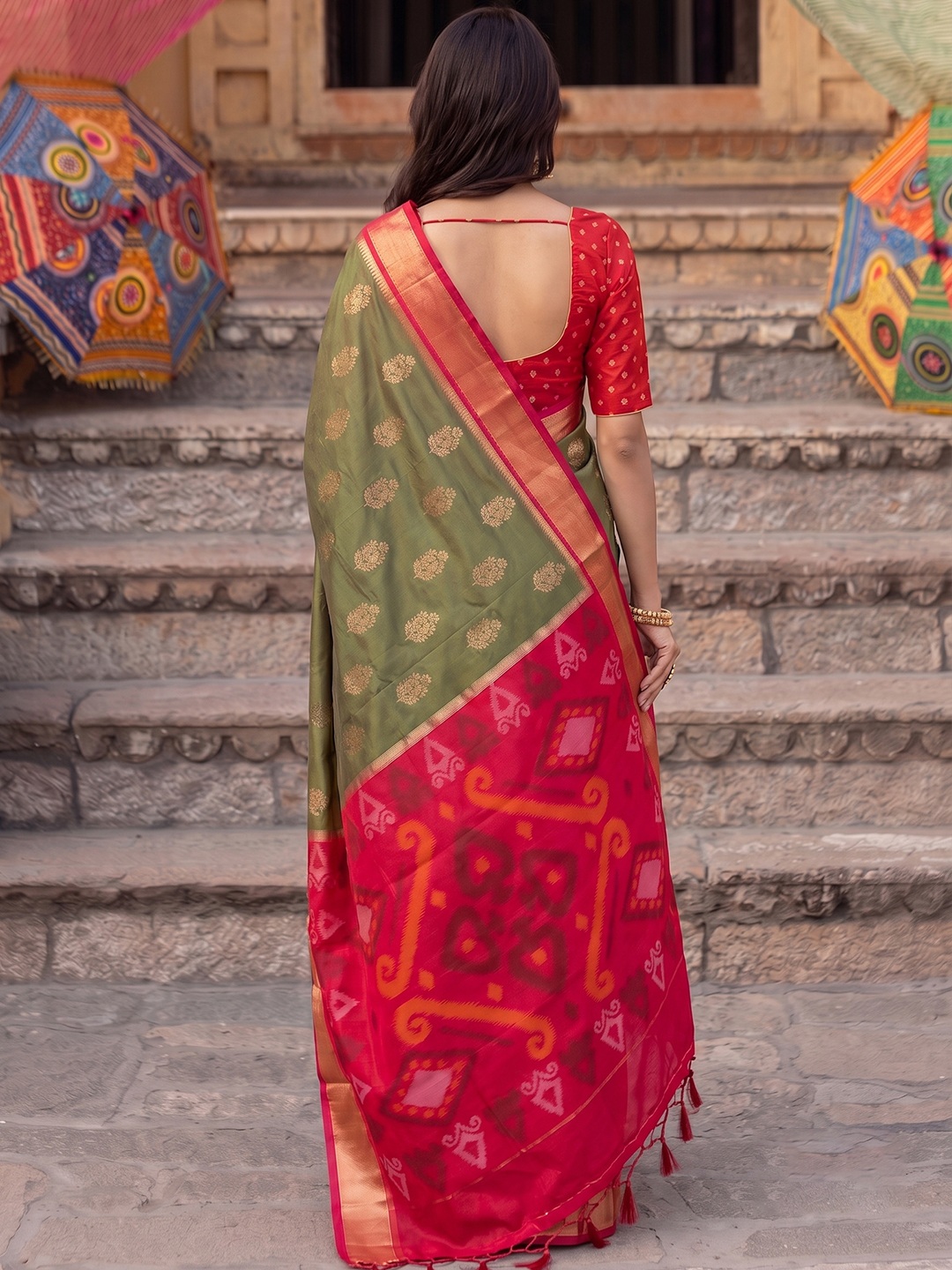 Mehendi Heritage Butti Woven Zari Jacquard Designer Soft Silk Saree — alternate view
