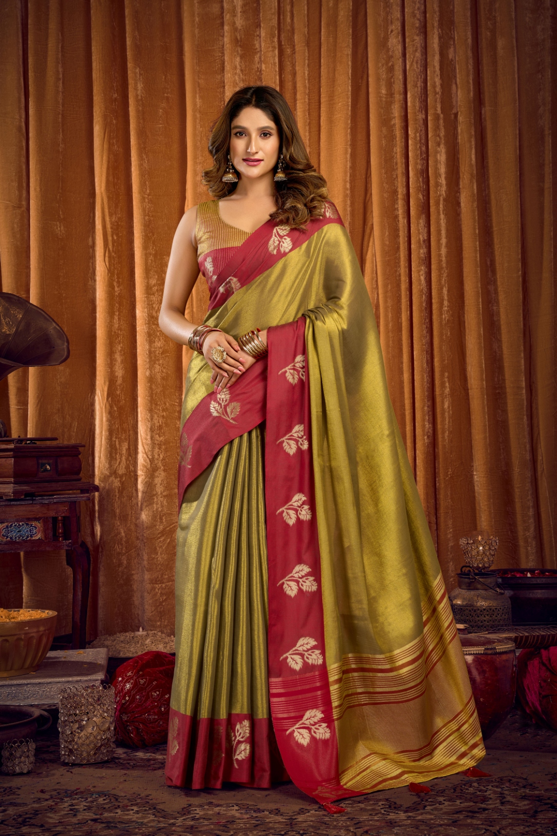 Mehendi Leaf Motif Woven Soft Tissue Saree
