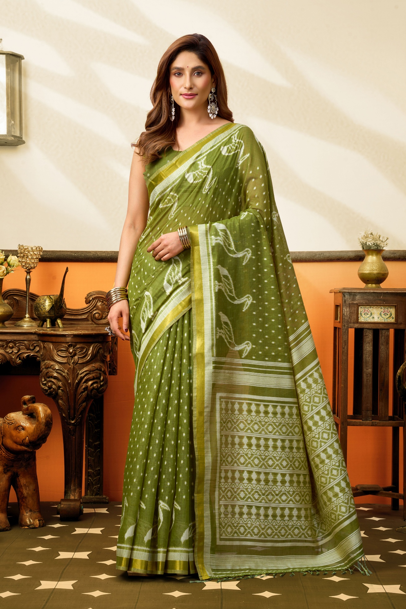 Mehendi Peacock Motif Jacquard Weaving Cotton Saree