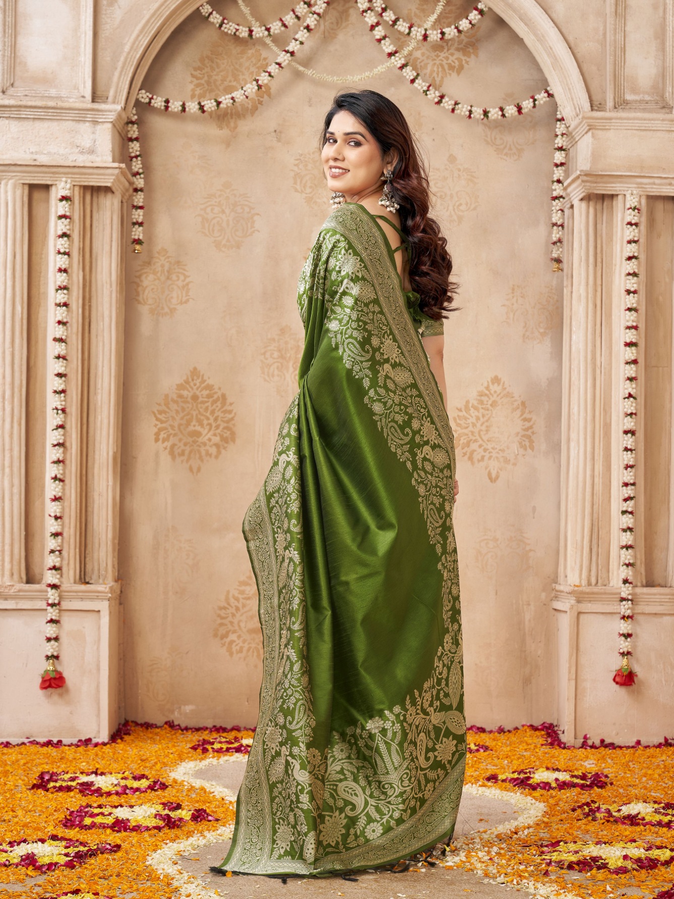 Mehendi Peacock Woven Handloom Raw Silk Saree — alternate view